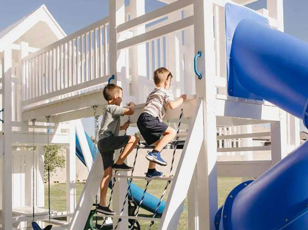 5 Compelling Reasons to Choose White Vinyl Playsets for Your Kids